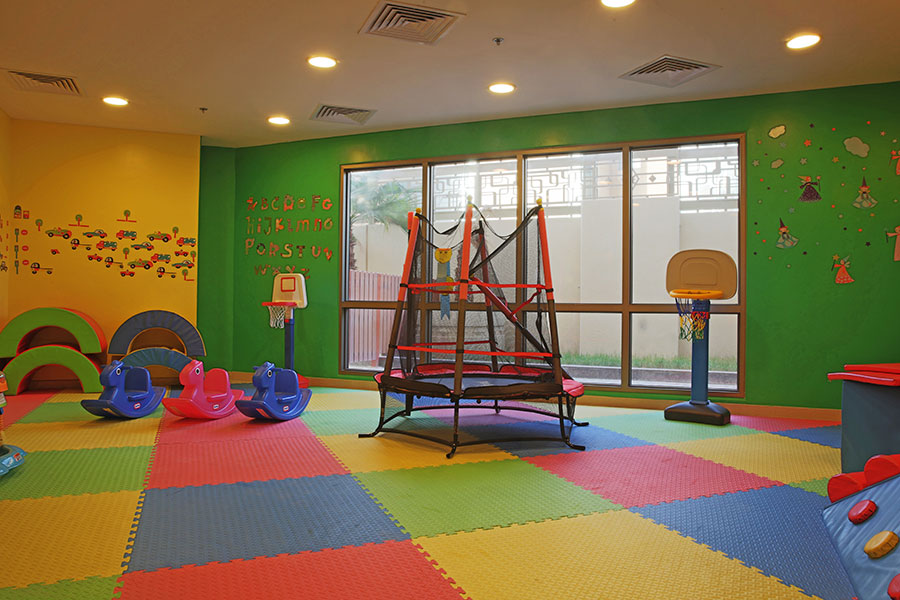 indoor-kids-playing-area